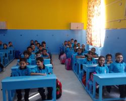 Una cerimonia di ricevimento per gli studenti e i loro genitori (per i gradi KG1, primo, quarto e primo preparatorio)