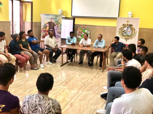 Incontro di Padre Farid, Consigliere della Presidente Generale, con i giovani dell'Oratorio Don Bosco di Alessandria